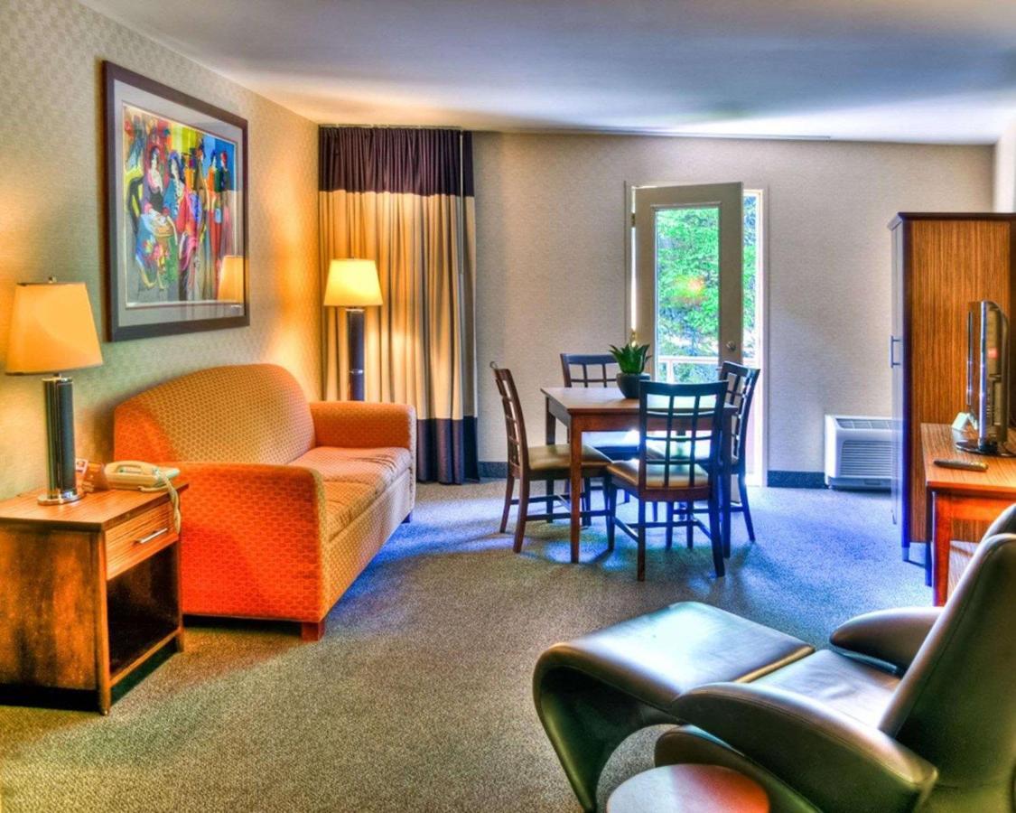 The Woodlands Inn Wilkes-Barre Exterior foto